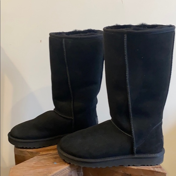 UGG Shoes - Authentic Classic Tall UGG Boots size 9